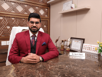 Navneet Haroor, Dermatologist in Delhi